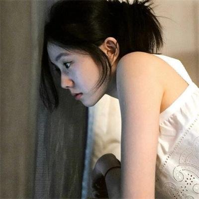 尤物倾城 海报